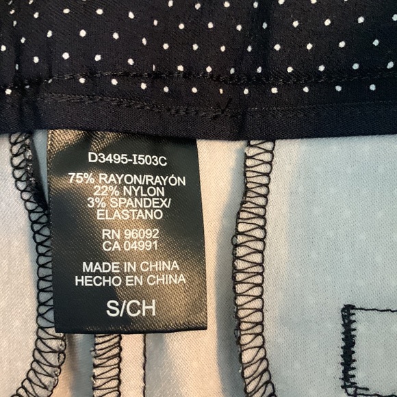 Bermuda shorts - Picture 4 of 7